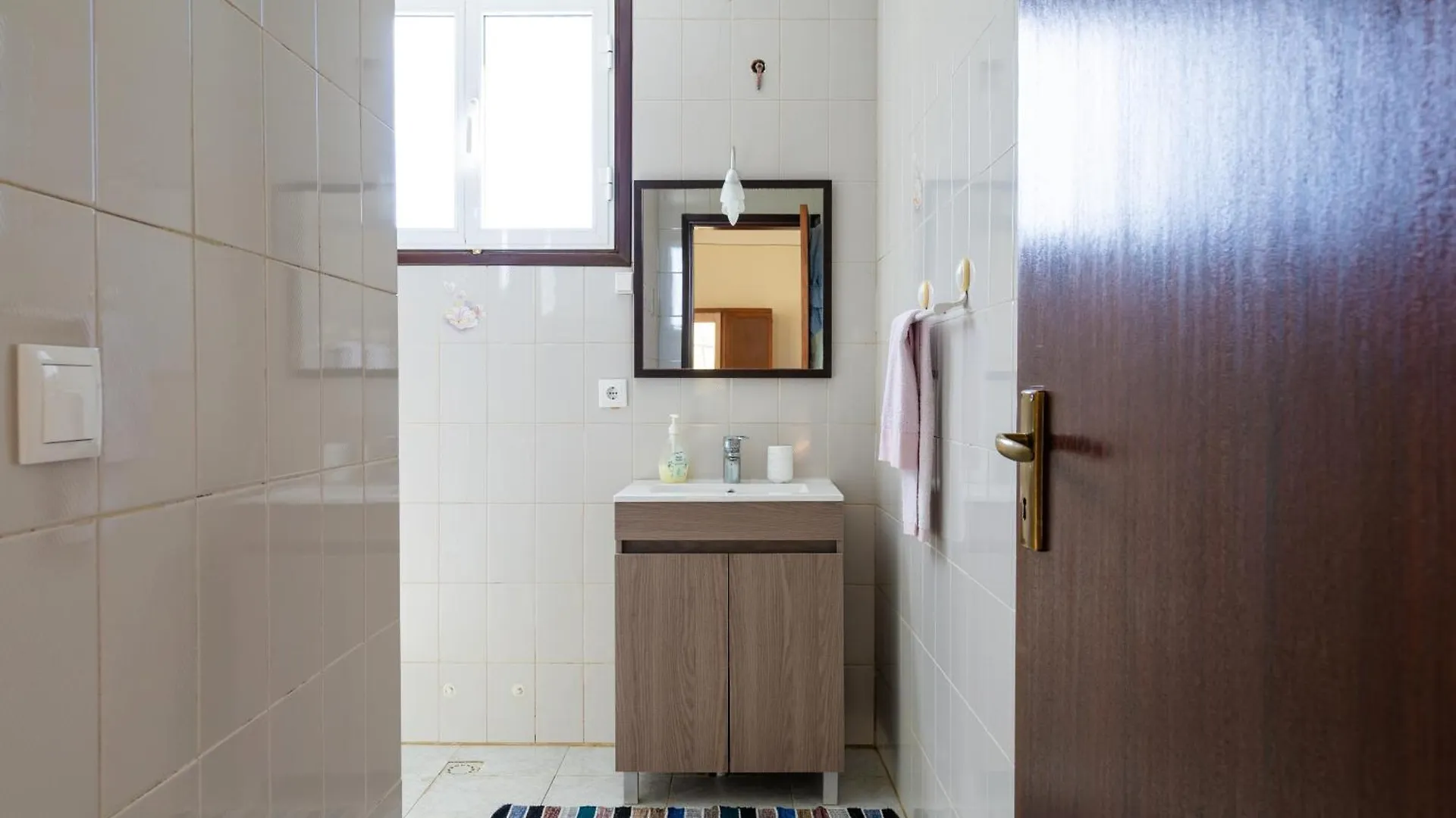 בית נופש פונטה דו סול Sleep Among The Bananas! Rustic Cottage With Trails At Your Doorstep