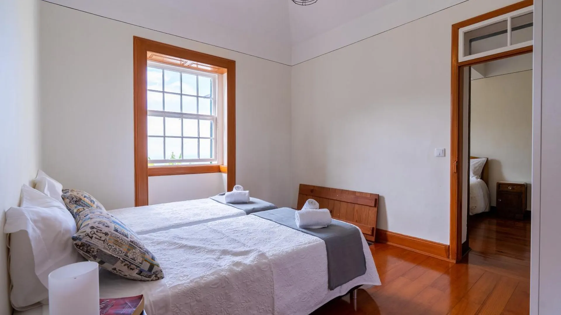 פונטה דו סול Sleep Among The Bananas! Rustic Cottage With Trails At Your Doorstep פורטוגל