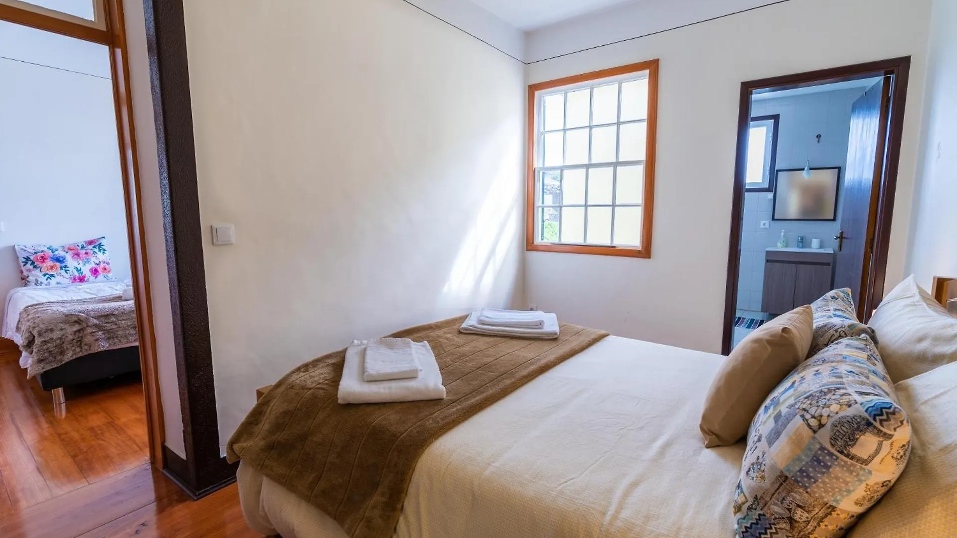 בית נופש פונטה דו סול Sleep Among The Bananas! Rustic Cottage With Trails At Your Doorstep